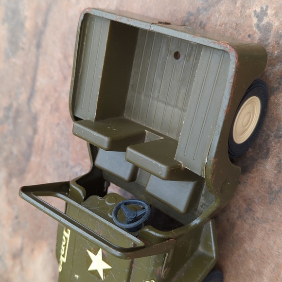 1965 Mini Tonka Pressed Steel No. 40 Jeep Commander - Picture 8 of 12